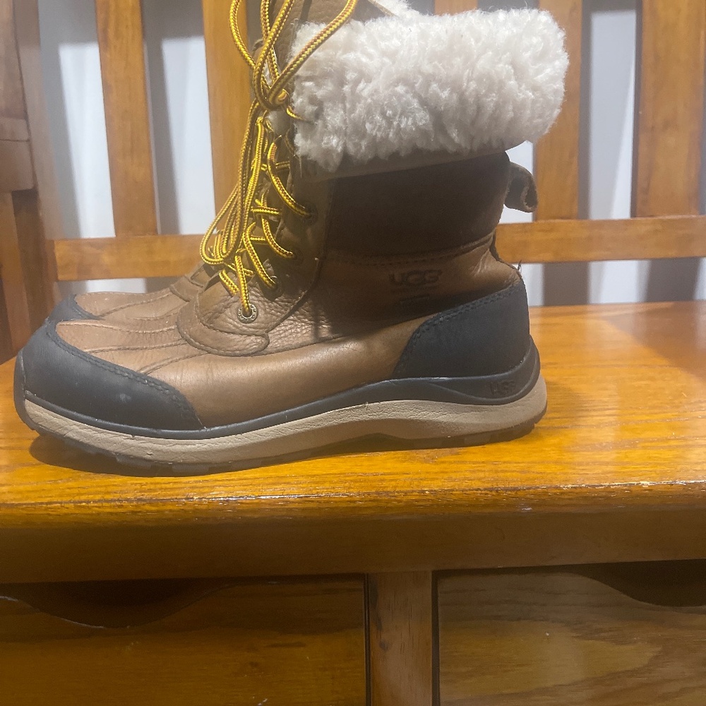 Ugg Adirondack III winter boots